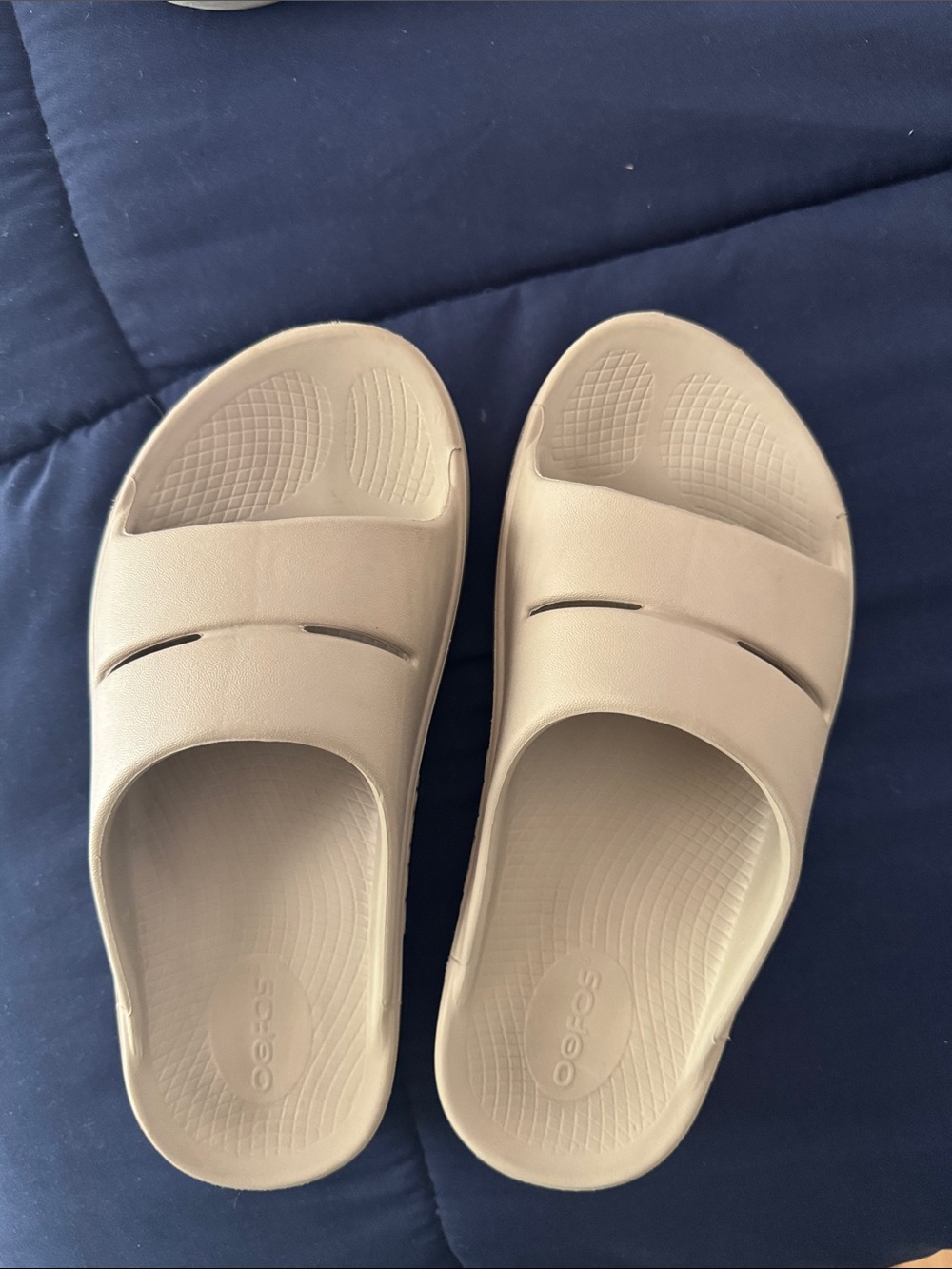 OOFOS Sandals in Beige